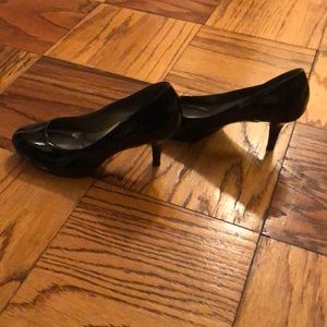 Black pumps, size 7. Worn once!